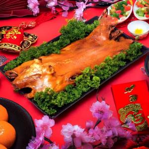 [De'Vour] Roasted Suckling Pig (3-4kg) (Cooked)